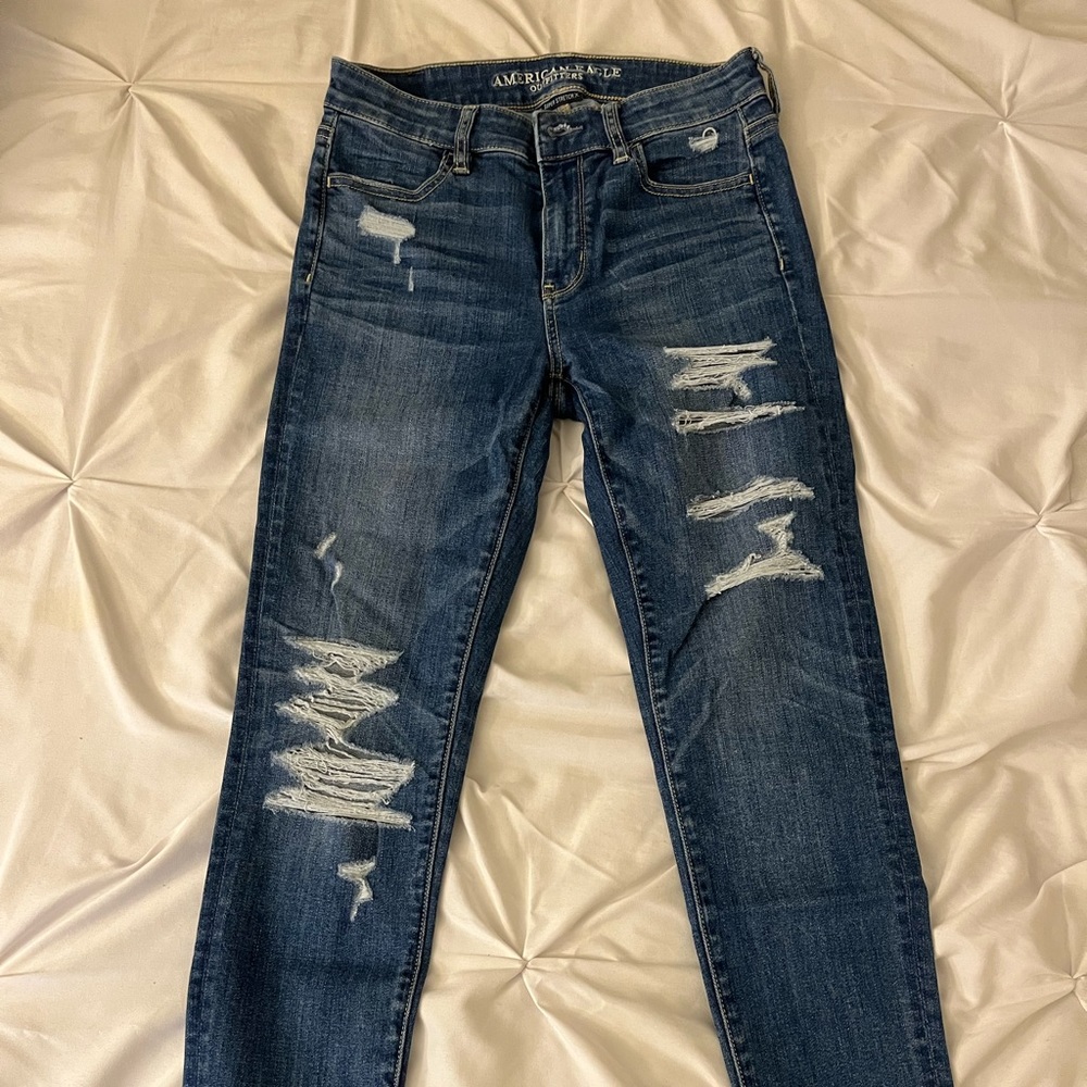 American eagle distressed skinny jeans